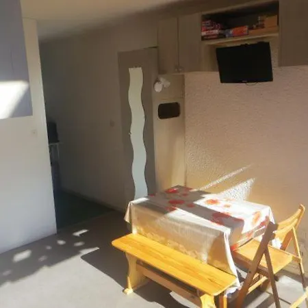 5 Pers, Pied Des Pistes A Piau-engaly, Au Coeur De La Station Apartment
